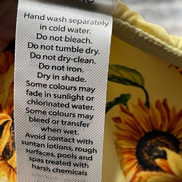 Nip Tuck Sunflower Tummy Control One Piece Swimsuit | Size 4 - Picture 4 of 8